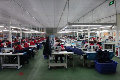 產業(yè)聯(lián)動促振興 山西鵬飛集團赴太昌鎮(zhèn)富邦鄉(xiāng)村振興‘就業(yè)工廠’考察調研